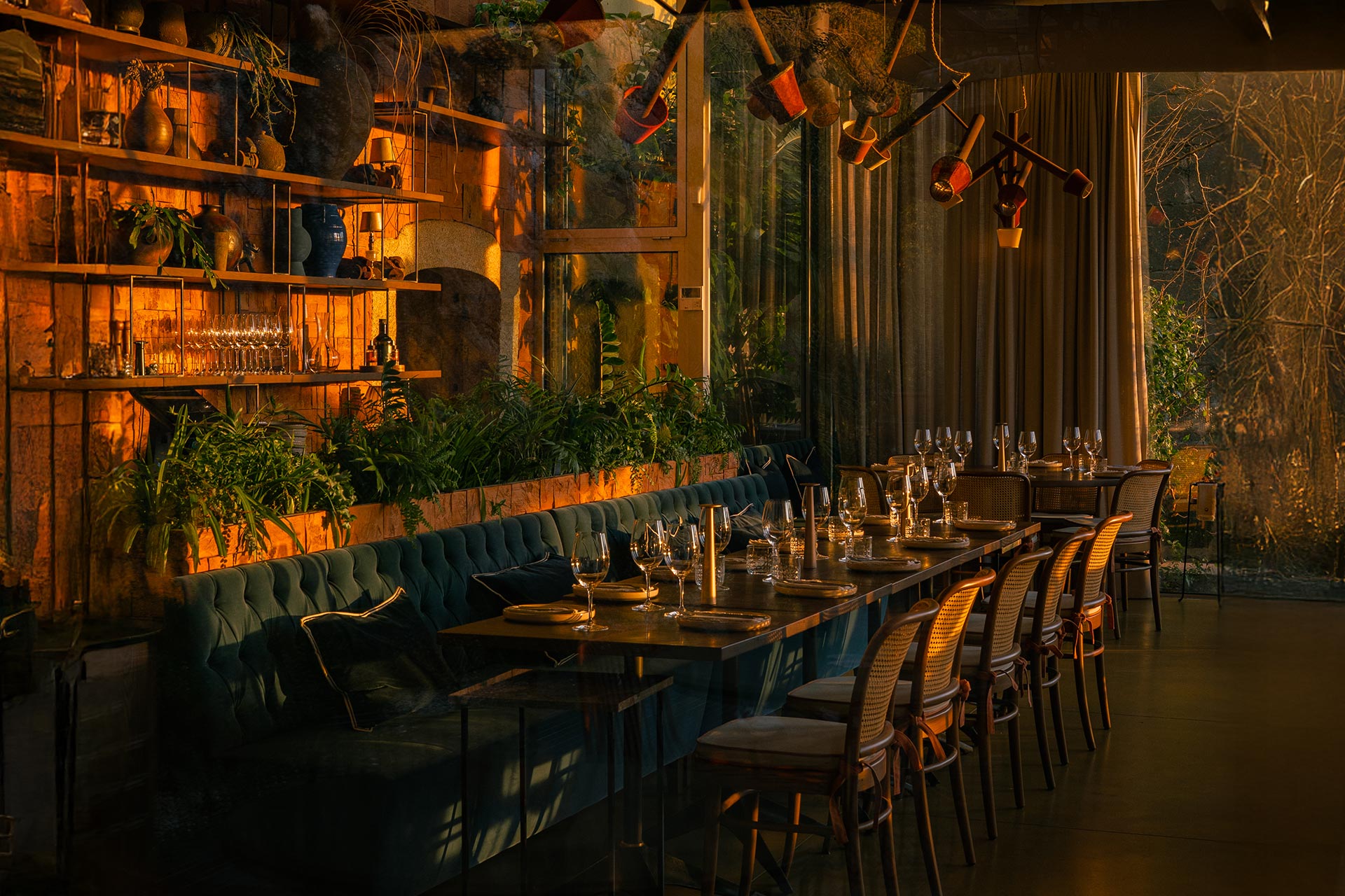 Sala interior ao por do sol